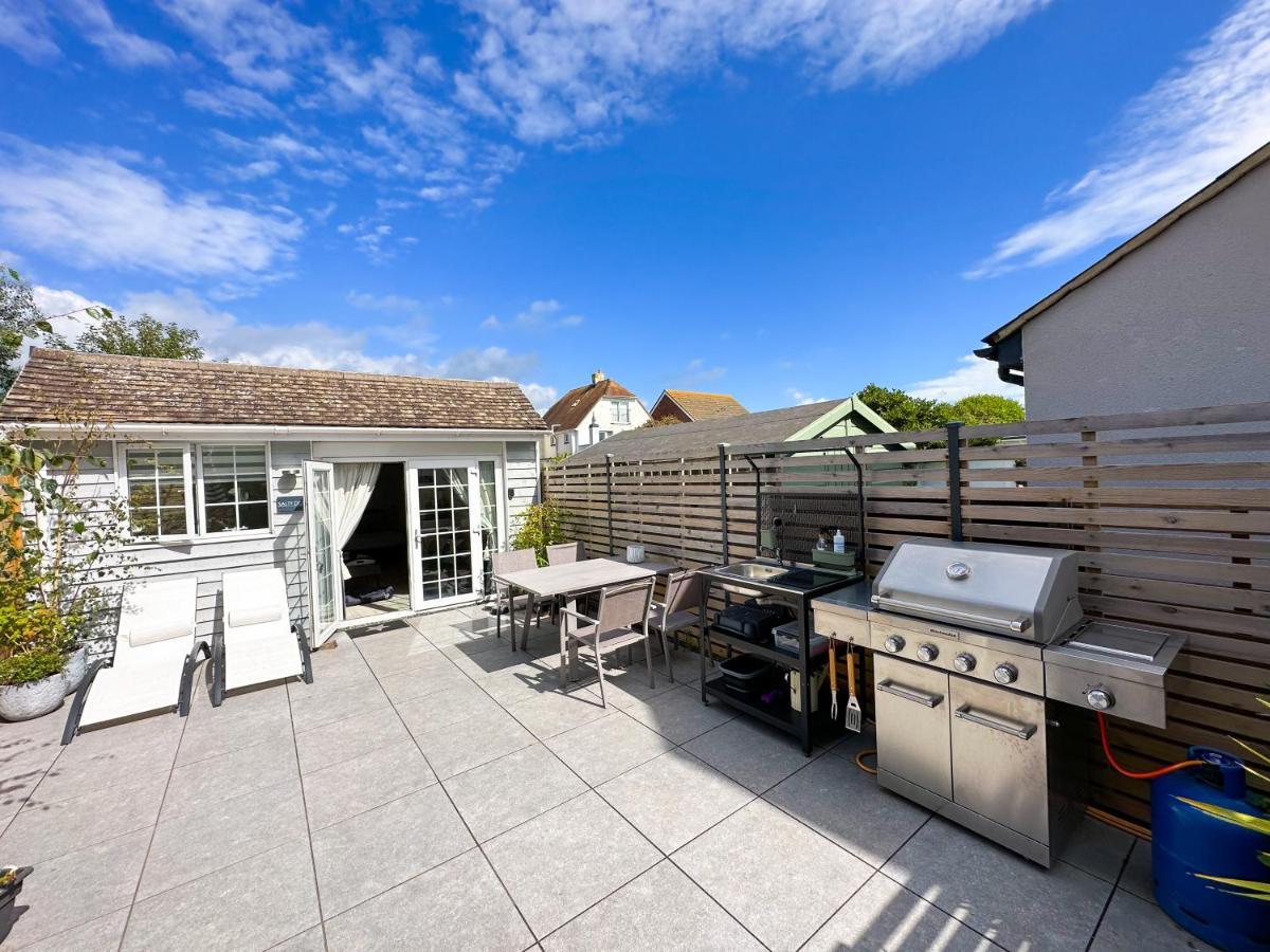 Seaside Cabin Retreat In Hayling Island Саут-Хейлинг Экстерьер фото